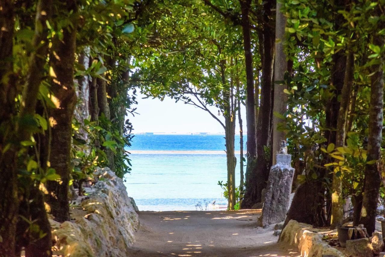 Kariyushi Condominium Resort Motobu The Beach Garden House 外观 照片